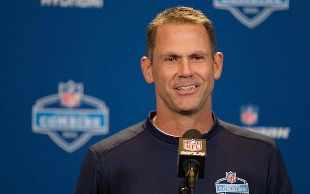 49ers GM: 'Nowhere near' trading Kaepernick