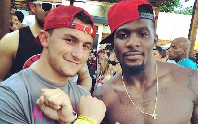 Johnny-Manziel-Dez-Bryant-pool.jpg