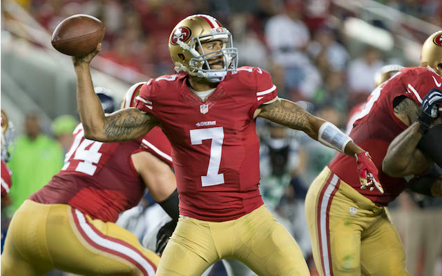 Report: Kaepernick 'on an island' in locker room