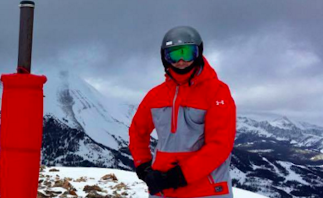 Tom-Brady-skiing-02-15-16.png