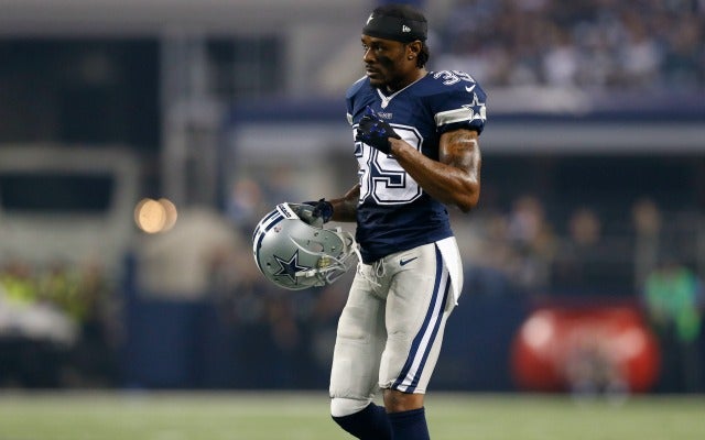 Cowboys' Carr donates $110K to aid Flint crisis