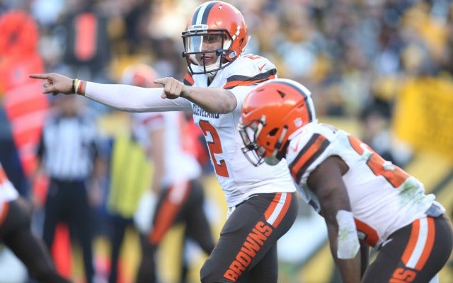 Browns demote Johnny Manziel to third string