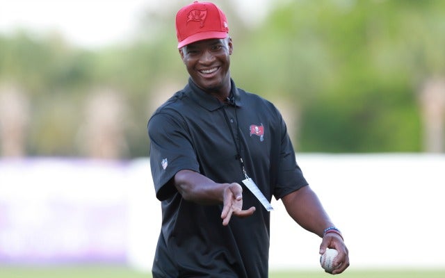 Buccaneers' Winston down to 230 pounds 'slim'