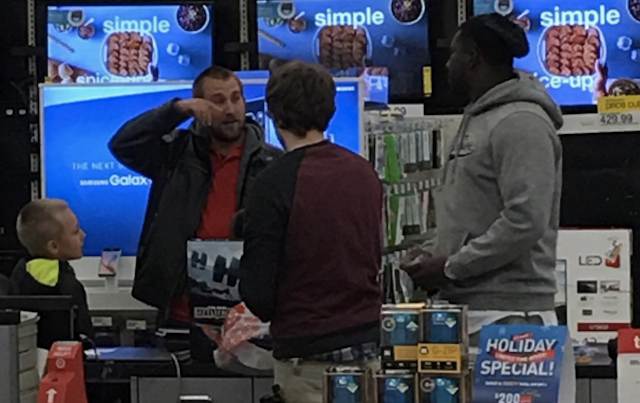 Bengals DE surprises family of seven with gifts