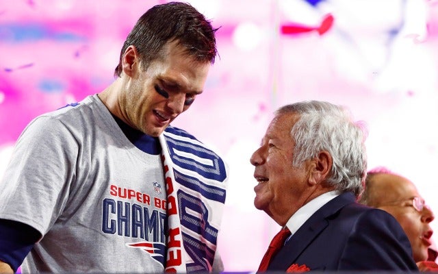 Kraft takes a shot at Mannings after Super Bowl