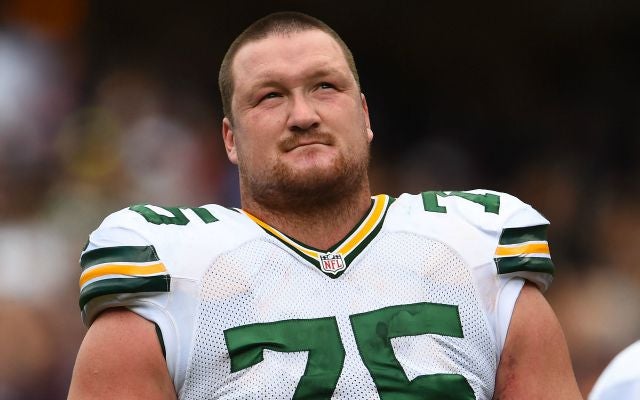 Report: Packers' Bulaga undergoes knee surgery
