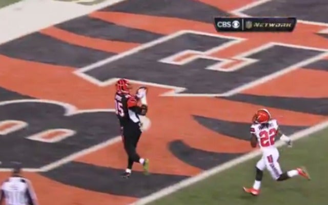 <img src="/images/video.gif">Eifert snags three TDs to tie Bengals' record