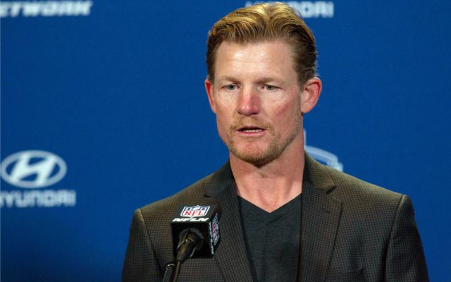 Bathroom ruse helped Titans, Rams seal deal