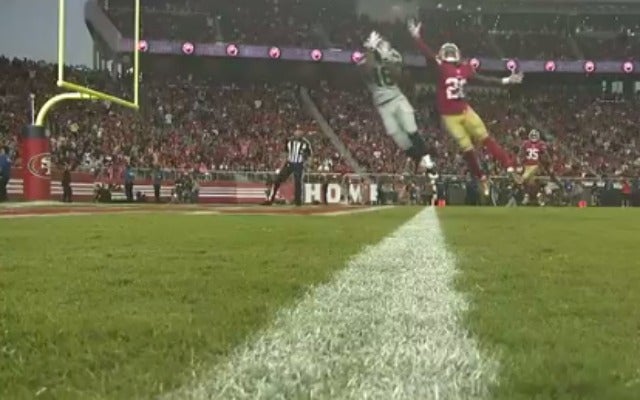<img src="/images/video.gif">Russell Wilson finds Lockett on 43-yard TD