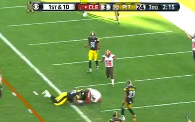 Manziel nearly scores on run, then tosses pick