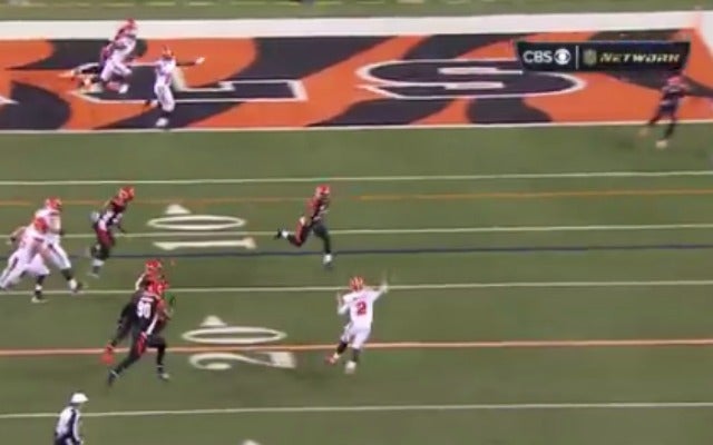 <img src="/images/video.gif">Manziel does 'Ronaldo' after 92-yard TD drive