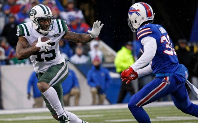 Jets' Marshall accepts award after day in court
