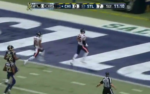 Bears' Miller takes Cutler pass for 87-yard TD