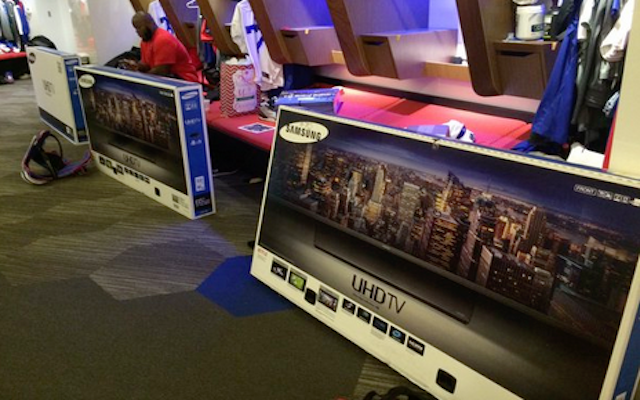 Bills' Taylor buys offensive linemen 65-inch TVs