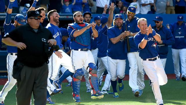 [Image: BLUEJAYS_THUMB_1009767_640x360.jpg]