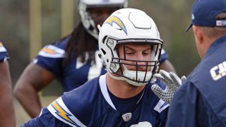 Los Angeles Chargers signing Joey Bosa to record 5-year, $135M extension 