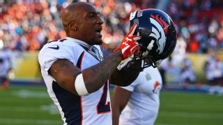 Super Bowl champ Aqib Talib shot at Dallas nightclub - CBS News