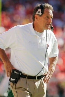 Alex Gibbs, shown here with Atlanta in 2004, abruptly resigned as Seattle's OL coach today (Getty).
