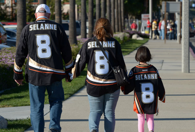 Teemu's legion of fans caused Eetu to miss his camp invitation by a whole year. (USATSI)