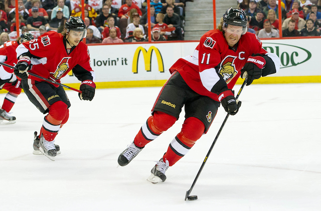 Daniel Alfredsson took advantage of the Penguins strategy in Game 3. (USATSI)