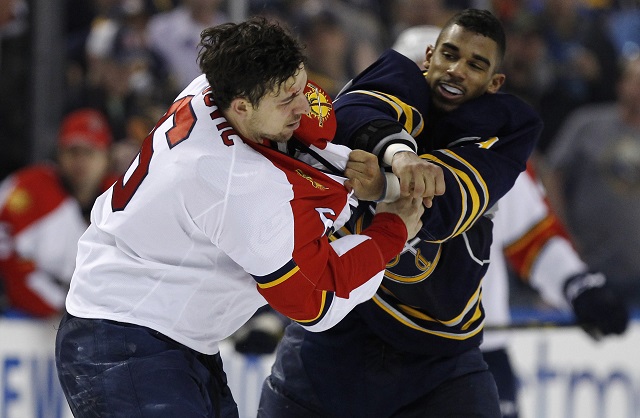 Evander Kane got some props from the boxer he is named after. (USATSI)