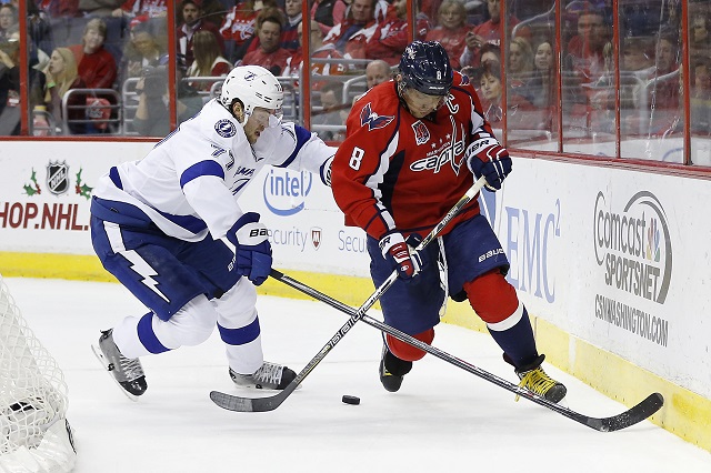 The Lightning and Capitals enter 2015-16 as Stanley Cup favorites. (USATSI)