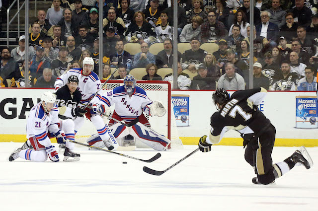 Henrik Lundqvist and the Rangers shut down the Penguins again. (USATSI)
