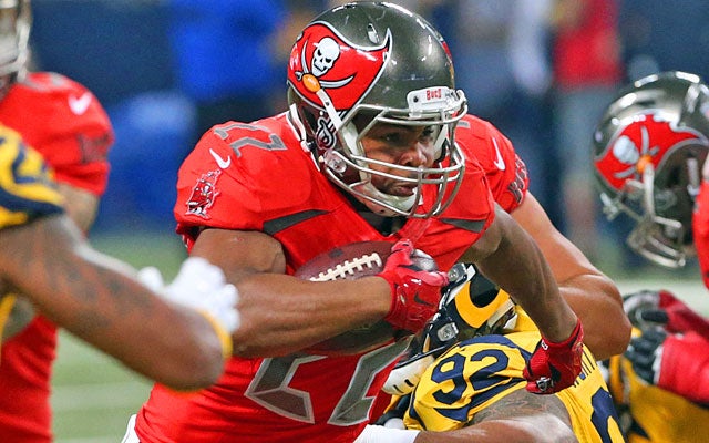 Martin re-ups with Bucs