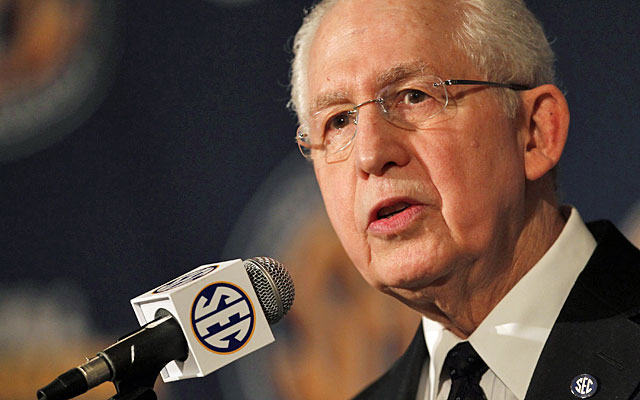 Mike Slive's term as SEC commissioner will have run 13 years by the time of his 2015 retirement. (Getty)