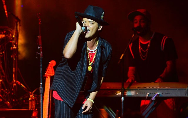 Mars to join Coldplay, Beyonce at SB halftime