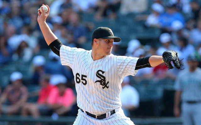 White Sox sign Nate Jones to three-year extension