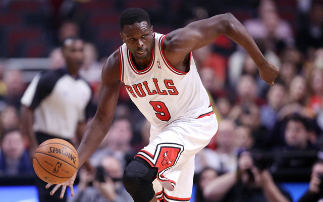 luol deng traded to cleveland