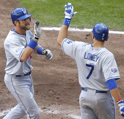 Casey Blake and the Dodgers cruise past Milwaukee in their first 3-game sweep at Miller Park since 2003.  (AP)