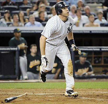 Red-hot Mark Teixeira hits his 30th HR of the season in the fourth inning. The first baseman ups his RBI total to 95.  (AP)