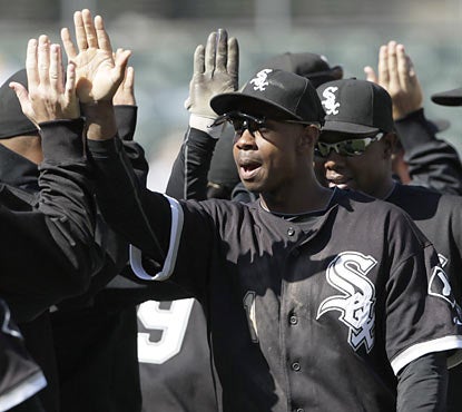 Juan Pierre helps Chicago end its slide by finishing 2 for 3 and notching his MLB-leading 60th stolen base. (AP)