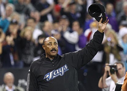 Cito Gaston, who managed the Blue Jays to world titles in 1992 and '93, goes out a winner in his final game in Toronto's dome. (US Presswire)