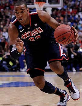 Sophomore Derrick Williams -- who averaged 19.5 points -- leaving for the NBA doesn't help the Pac-10. (Getty Images)