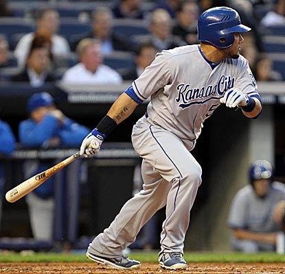 Melky Cabrera watches his RBI double Thursday night as the Royals get a win on the road. (AP)