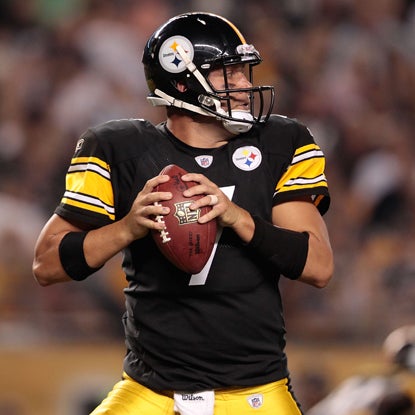 Ben Roethlisberger looks solid in limited action, finishing 8 of 12 with two TDs. (Getty Images)