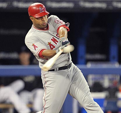 Vernon Wells, who spent the previous 12 seasons with the Blue Jays, connects for a solo home run in the second inning.  (AP)