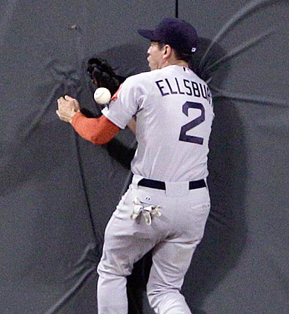 Jacoby Ellsbury fails to hold on to Robert Andino's drive in the sixth inning, and the result is an inside-the-park home run.  (Getty Images)