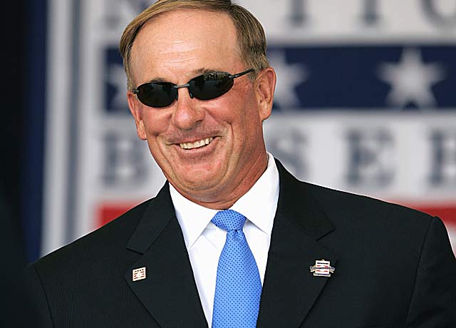 Gary Carter was diagnosed with a malignant brain tumor last May. (Getty Images)