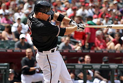 Aaron Hill homers in the first inning, then again in the second to lead the D-Backs with 3 RBI. (Getty Images)