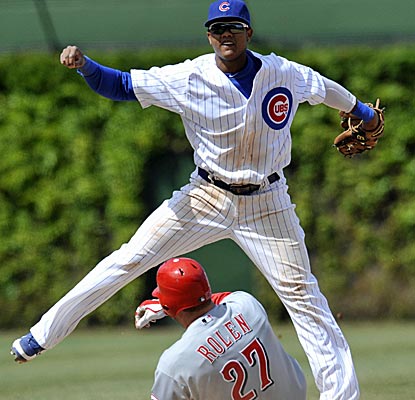Cubs shortstop Starlin Castro goes 2 for 5 at the plate to up his average to .352 on the year.  (US Presswire)