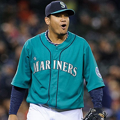 The Mariners' Felix Hernandez goes eight strong innings, allowing one runs while striking out seven to defeat the Rangers.  (US Presswire)