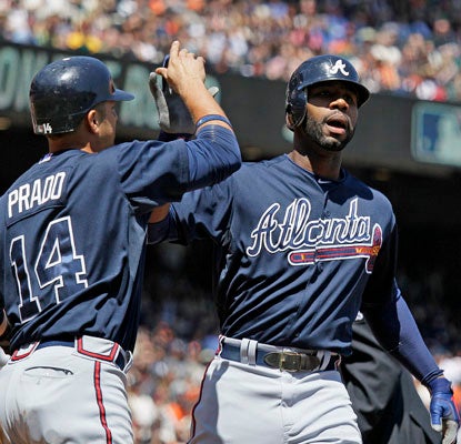 Jason Heyward smacks a three-run shot as the Braves get a big win in San Francisco.  (AP)
