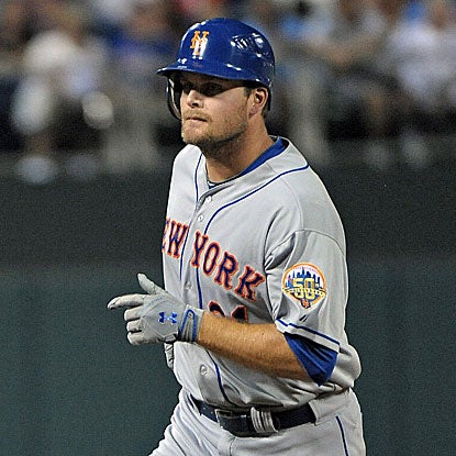 Lucas Duda's two-run homer helps the Mets win their fifth straight game against the Phillies in Philadelphia. (US Presswire)