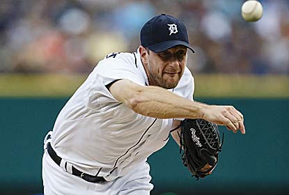 Max Scherzer K's nine over eight scoreless innings as the Tigers pull within a game of first place in the AL Central. (US Presswire)