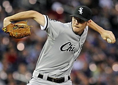 Chris Sale throws six scoreless innings against the Twins to notch his 17th victory of the season. (AP)