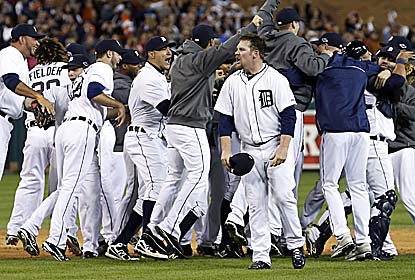 The Tigers return to the World Series for the first time since '06 after sweeping the Yanks, who manage two hits in the finale. (US Presswire)